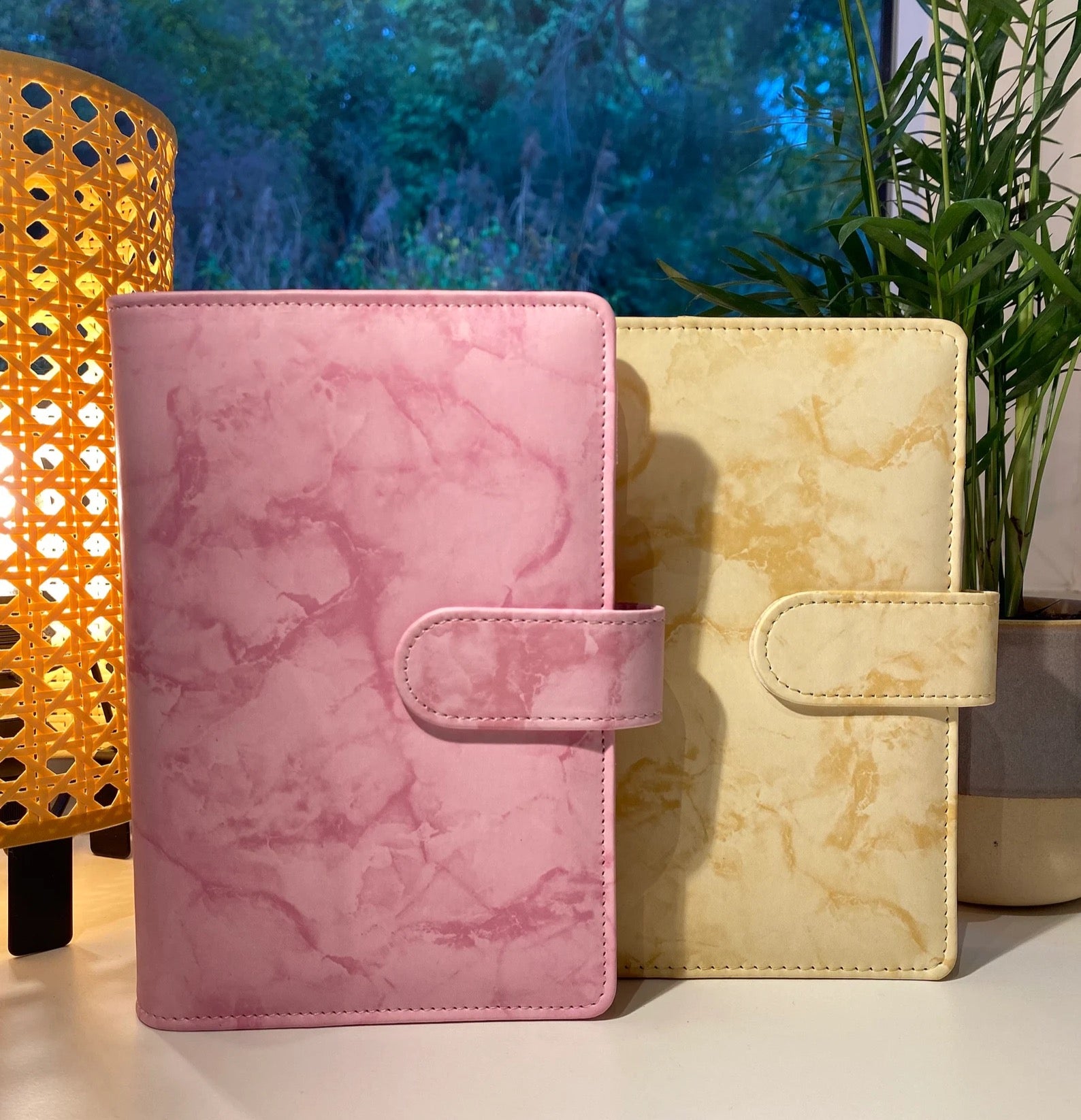 Front der Binder / Ringordner